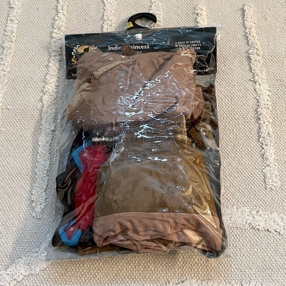 NEW Spirit‎ Indian Princess Halloween Costume - Picture 6 of 9